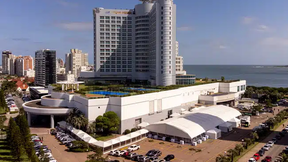 Centro de Eventos y Convenciones del complejo Enjoy, en Punta del Este.