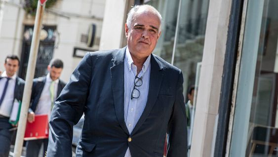 Gustavo Penadés al ingresar al juzgado. Foto: Mauricio Zina / adhocFOTOS Gustavo Penadés al ingresar al juzgado. Foto: Mauricio Zina / adhocFOTOS