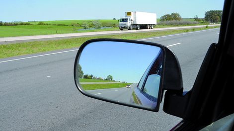 imagen de Con una inversión de US$ 411 millones, que duplica la de 2016, el Ministerio de Transporte busca frenar el deterioro de las rutas