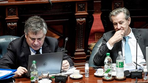 Omar Paganini y Gabriel Gurméndez. Foto: Javier Calvelo / adhocFOTOS