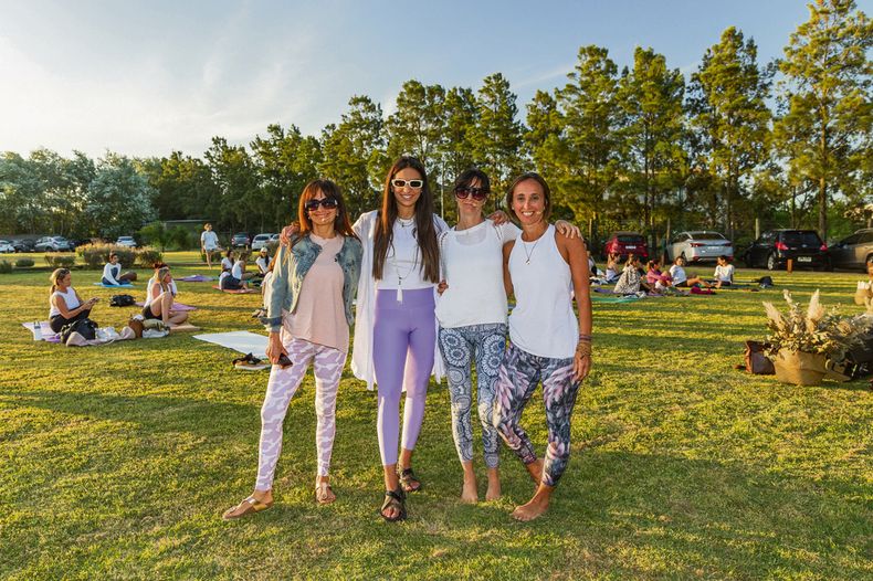 Profesora de Yin Yoga Majo Lois, profesora y fundadora de Ticky Yoga Estudio Mariana Ticky Vega, profesora de Vinayasa Carolina Iglesias y profesora de Power Yoga Florencia Pagani