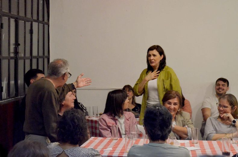 mendive parte de este mundo teatro.jpeg