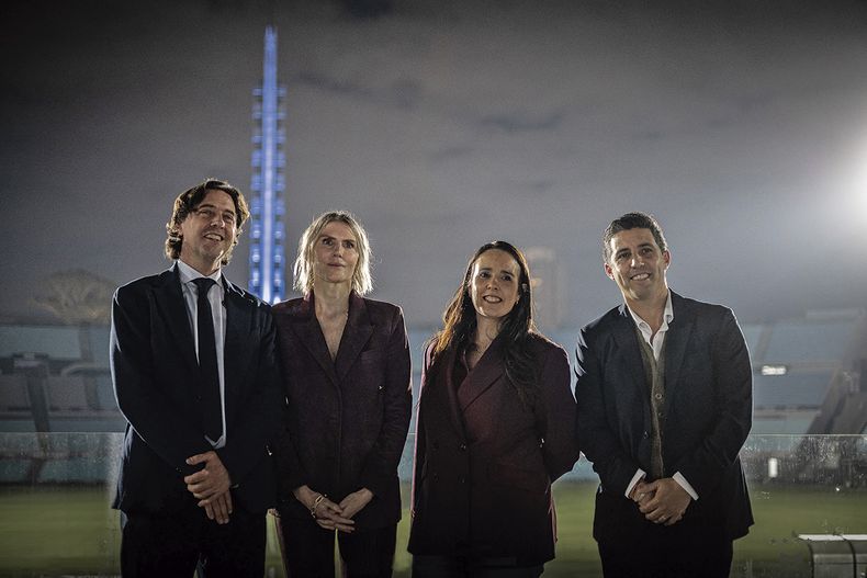 Presidente de la AUF Ignacio Alonso, Gabriela Hearst, directora ejecutiva de la AUF Victoria Díaz y Matías Pérez, integrante del Comité Ejecutivo de la AUF.