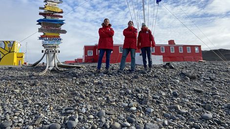 Científicos en la Antártida. Foto: gentileza UTEC