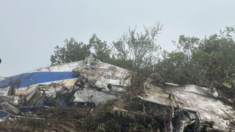 Quince muertos en accidente de avión de pasajeros en el norte de Colombia.