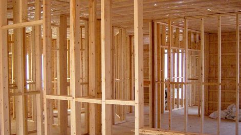 imagen de “Entusiasmo” detrás de la “hoja de ruta” de la madera para vivienda