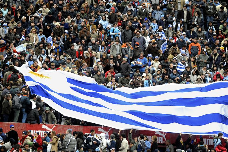 Hinchas de Uruguay en el Estadio Centenario.&nbsp;
