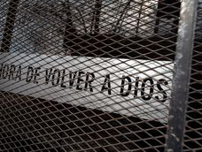 El gobierno pretende trabajar con organizaciones evangélicas, entre otros motivos, para mejorar la atención de los adictos a las drogas. El gobierno pretende trabajar con organizaciones evangélicas, entre otros motivos, para mejorar la atención de los adictos a las drogas.