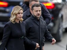 &nbsp;El presidente ucraniano Volodymyr Zelensky y la primera dama Olena Zelenska parten mientras el féretro del rey Harald V de Noruega es trasladado desde la catedral de Oslo hasta la fortaleza de Akershus tras el funeral, en Oslo, Noruega, el 9 de setiembre de 2026.