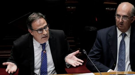 Álvaro Garce, director de la Secretaría de Inteligencia, durante una de sus visitas al Parlamento