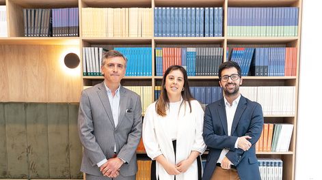 Búsqueda | De la Junta Directiva de la Fundación de Cultura Universitaria: Gerardo Torres, María Noel González y Gerardo Tapié
