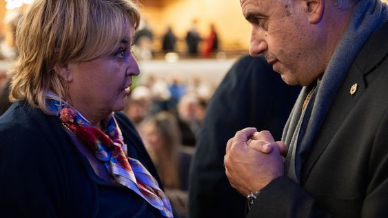 El presidente Yamandú Orsi dialoga con la ministra de Defensa Nacional, Sandra Lazo. El presidente Yamandú Orsi dialoga con la ministra de Defensa Nacional, Sandra Lazo.