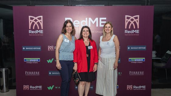 Las directivas de RedME Natalia Montuori, Andrea Medina y María de la Paz Goldaracena