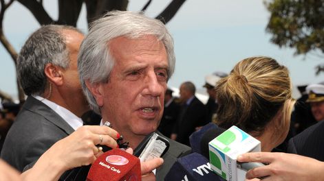 imagen de Vázquez reclamó mejorar el control de las tarjetas corporativas  del Estado, pero no todo el sistema político está de acuerdo