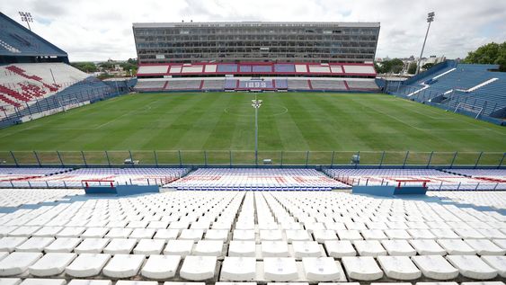 IMG, una agencia estadounidense que gestiona negocios para Barbie y Harry Potter, busca intermediar en la televisación del fútbol uruguayo IMG, una agencia estadounidense que gestiona negocios para Barbie y Harry Potter, busca intermediar en la televisación del fútbol uruguayo