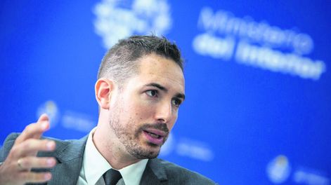 Diego Sanjurjo durante una reunión en 2023 en el Ministerio del Interior. Fotos: Mauricio Zina / adhocFOTOS