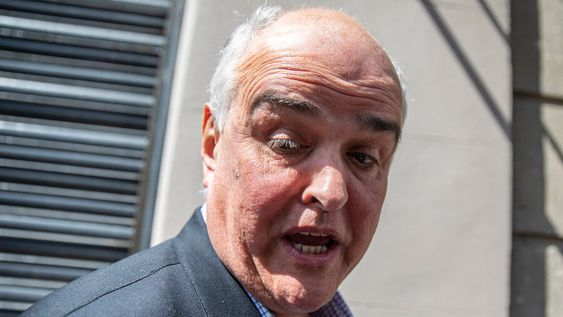 Gustavo Penadés, previo a la audiencia de formalización en el Juzgado de Juan Carlos Gómez. Foto: Mauricio Zina, adhocFOTOS Gustavo Penadés, previo a la audiencia de formalización en el Juzgado de Juan Carlos Gómez. Foto: Mauricio Zina, adhocFOTOS