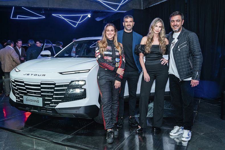 Patricia Pita, Emmanuel Gigliotti, Natalie Yoffe y Álvaro Recoba