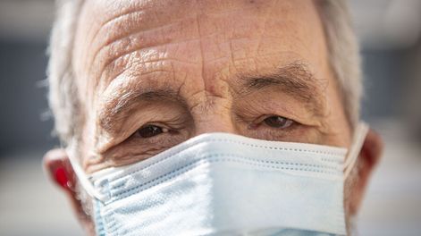 Búsqueda | El experto en administración de salud Miguel Fernández Galeano opina que el Frente Amplio no debe callar por “ética de la responsabilidad”. Foto: N. Garrido.