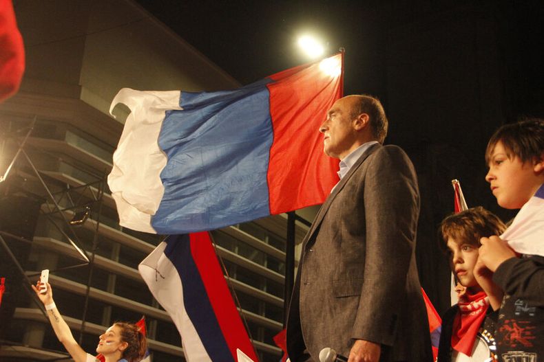 imagen de El Frente Amplio da un “golpe de Estado” a la campaña de  Martínez, cuyo liderazgo quedó debilitado en la interna