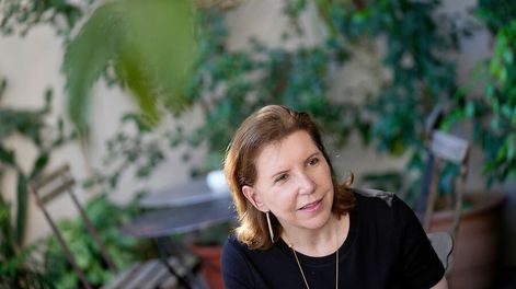 Directora para las Américas y el Caribe de Francia, Michèle Ramis, durante la entrevista con Búsqueda Fotos: Javier Calvelo / adhocFOTOS