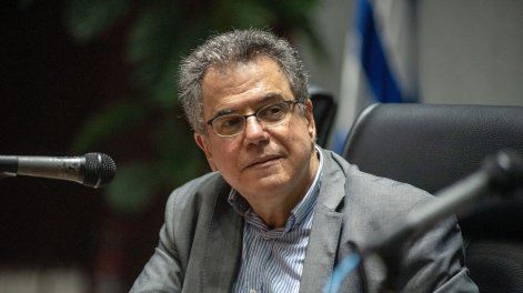 Gerardo Caetano.