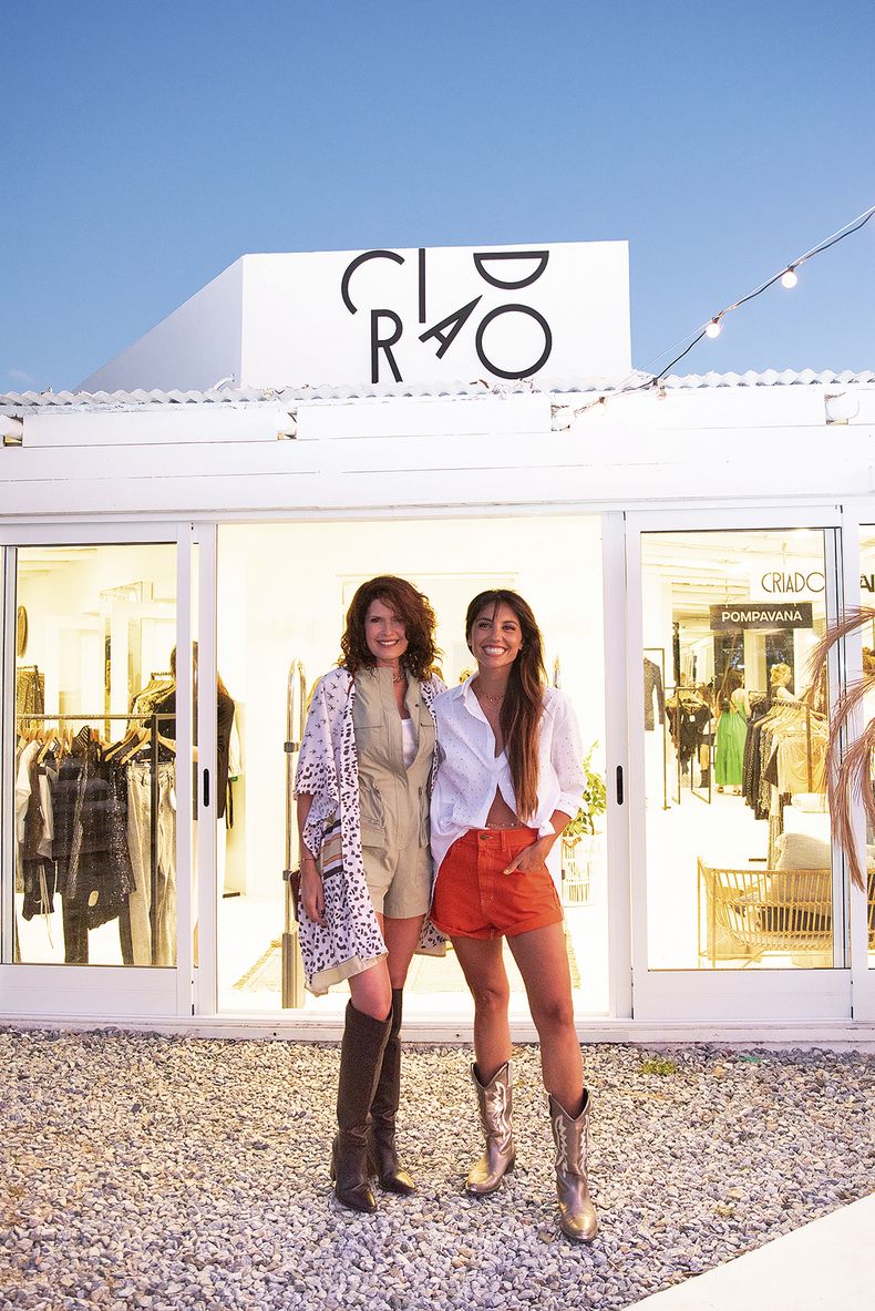 Isabel Macedo con Caro Criado, directora de la marca homónima