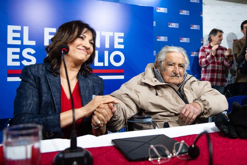 Blanca Rodríguez y José Mujica en la Huella de Seregni
