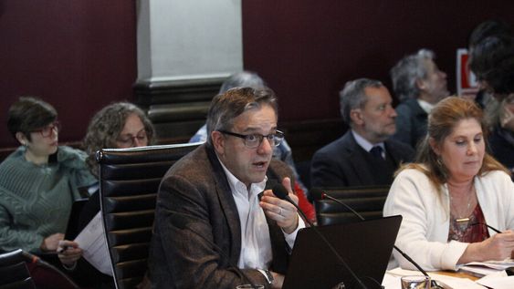 imagen de Udelar tiene más de medio centenar de comisiones centrales, lo que crea un organigrama “muy difícil” de entender y operativizar imagen de Udelar tiene más de medio centenar de comisiones centrales, lo que crea un organigrama “muy difícil” de entender y operativizar