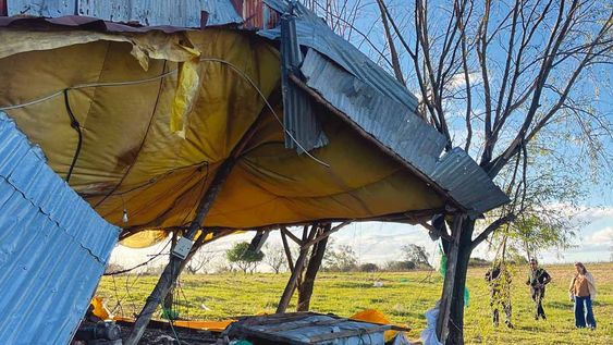 Intendencia de Canelones anunció la implementación de acciones y medidas de asistencia a las comunidades afectadas por el temporal del pasado 17 de abril Intendencia de Canelones anunció la implementación de acciones y medidas de asistencia a las comunidades afectadas por el temporal del pasado 17 de abril