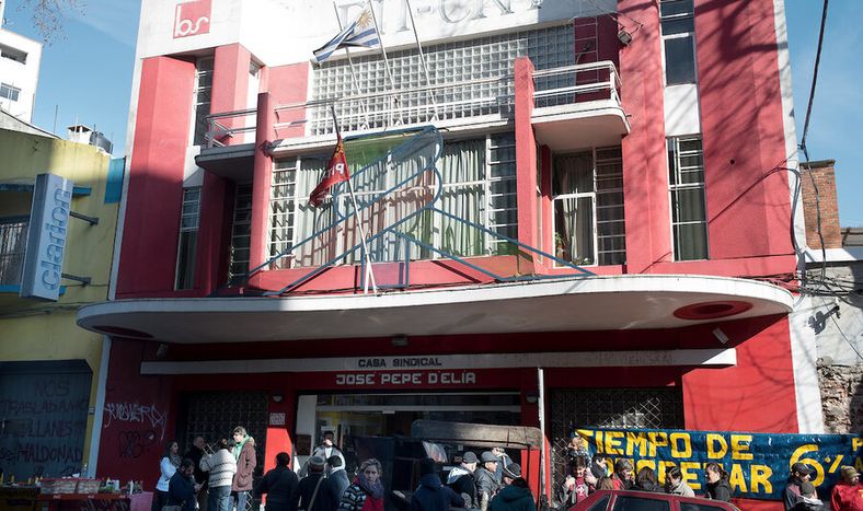 imagen de El PIT-CNT fijará en octubre su posición sobre la nueva planta de UPM y los privilegios que se le dieron para instalarse