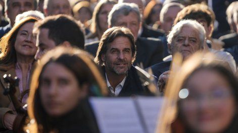 Luis Lacalle Pou durante la asuncion del intendente de Florida, Carlos Enciso.