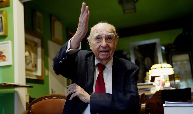 Expresidente Julio María Sanguinetti