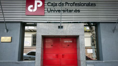 La Caja de Profesionales amplió su déficit el año pasado y sus reservas se agotan