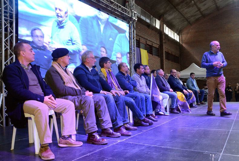 Acto del Partido Independiente en el Club Banco Hipotecario. Foto: Partido Independiente