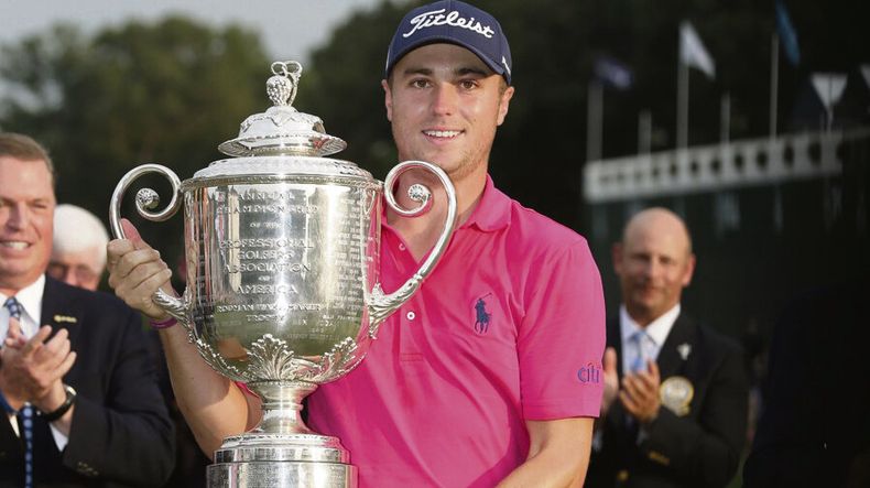 imagen de El estadounidense Justin Thomas obtuvo en forma brillante el PGA Championship, el último torneo Major del año