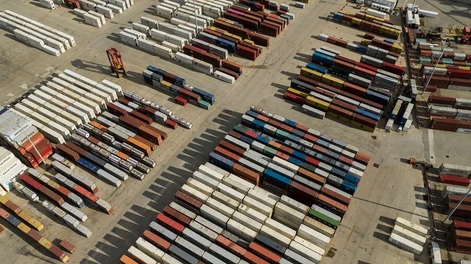 Los movimientos de carga en tránsito en el Puerto de Montevideo vienen en caída desde el año pasado