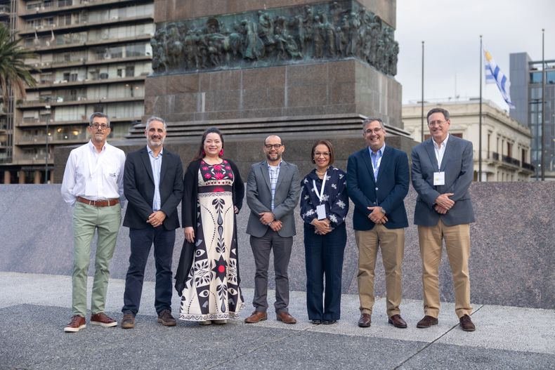 Directivos de las cámaras de agroquímicos de Latinoamérica en Montevideo.