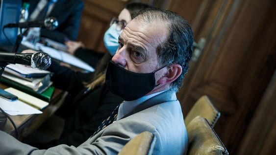 Guido Manini Ríos en Comisión de Salud del Senado. Foto: Javier Calvelo / adhocFOTOS Guido Manini Ríos en Comisión de Salud del Senado. Foto: Javier Calvelo / adhocFOTOS