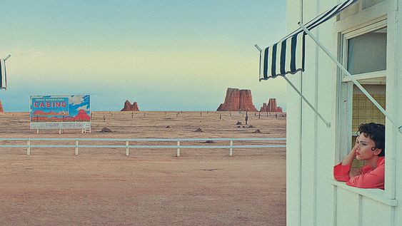 Jason Schwartzman y Scarlett Johansson. Foto: Universal Jason Schwartzman y Scarlett Johansson. Foto: Universal