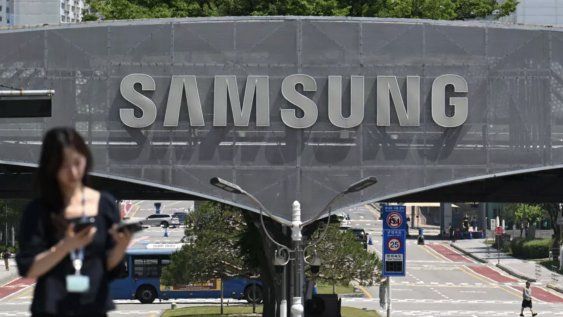 La posibilidad de una huelga había suscitado inquietud en Corea del Sur, donde Samsung Electronics representa alrededor del 12,5% del PIB. La posibilidad de una huelga había suscitado inquietud en Corea del Sur, donde Samsung Electronics representa alrededor del 12,5% del PIB.