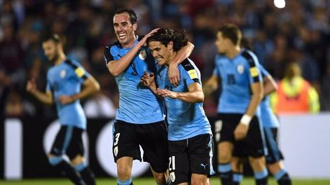 imagen de Plantel de la selección intima a AUF y Tenfield, que lo acusa de intromisión