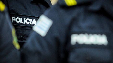 imagen de Policías piden trabajar con cámaras en su uniforme como garantía de que no serán detenidos por disparar en legítima defensa