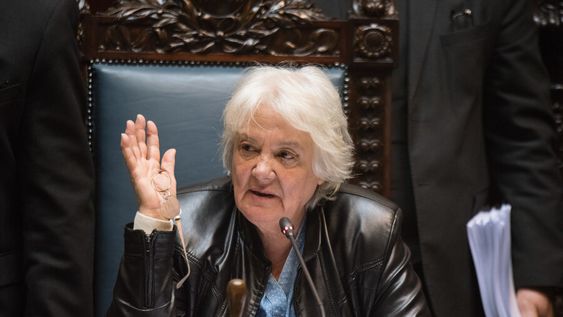 imagen de Un informe jurídico solicitado por la vicepresidenta critica la observación del Tribunal de Cuentas al subsidio de Sendic imagen de Un informe jurídico solicitado por la vicepresidenta critica la observación del Tribunal de Cuentas al subsidio de Sendic