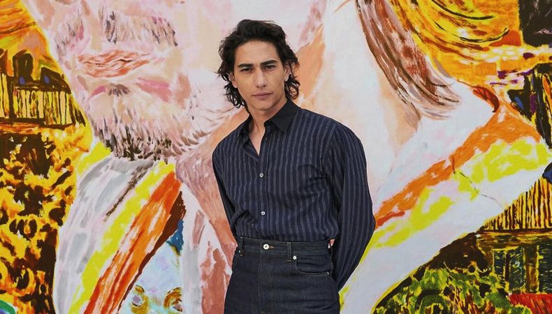 El actor uruguayo fue uno de los invitados estrella de la marca de lujo Loewe en la Semana de la Moda en París.