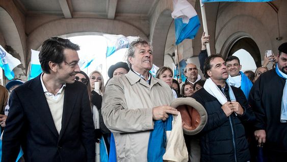 imagen de Crece el fuego amigo entre blancos y en el comando de Lacalle Pou esperan nuevos e “intensos ataques” en la recta final de la campaña imagen de Crece el fuego amigo entre blancos y en el comando de Lacalle Pou esperan nuevos e “intensos ataques” en la recta final de la campaña