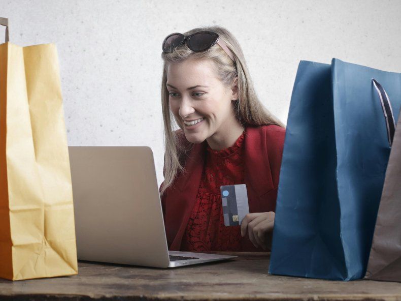 Las compras compulsivas tienen un claro componente emocional: sentimientos como la soledad, la tristeza, la nostalgia o la frustración pueden ser factores determinantes.