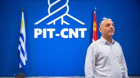 Marcelo Abdala en la sede del PIT-CNT. Foto: Mauricio Zina, adhocFOTOS