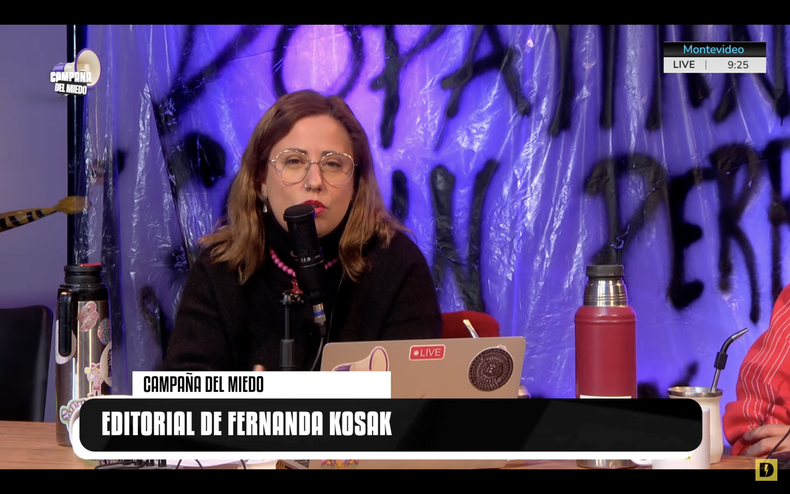 Fernanda Kosak durante su programa de streaming&nbsp;Campaña del Miedo
