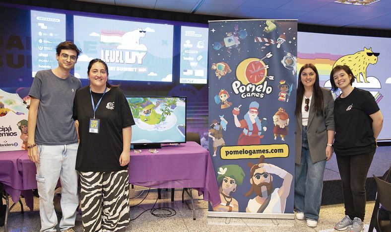 De Pomelo Games:&nbsp;Mateo Romero,&nbsp;Lucía Gómez, Maira&nbsp;Riela y Eva Correa